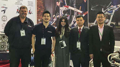 葫芦娃官方下载入口网站在展会中的合影